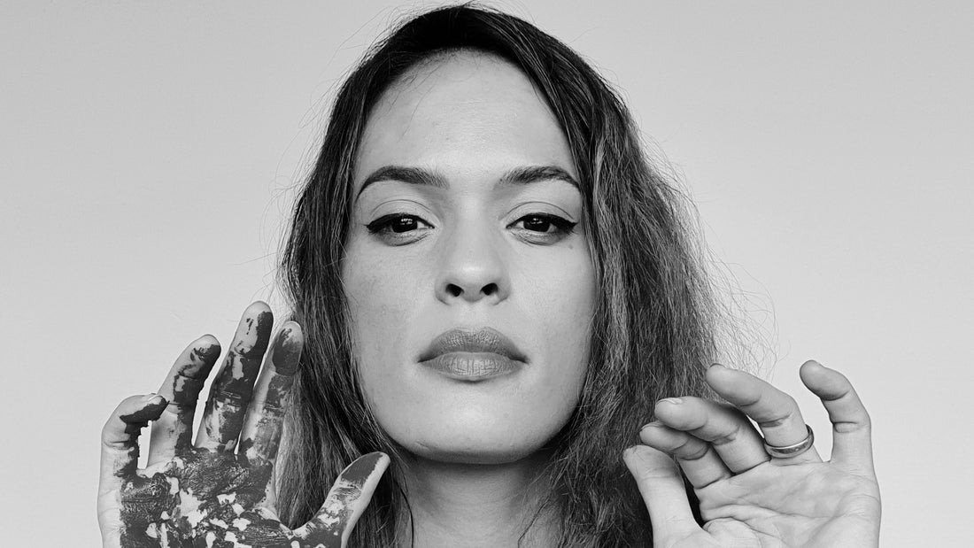 Artist Profile: Andreia Falqueto