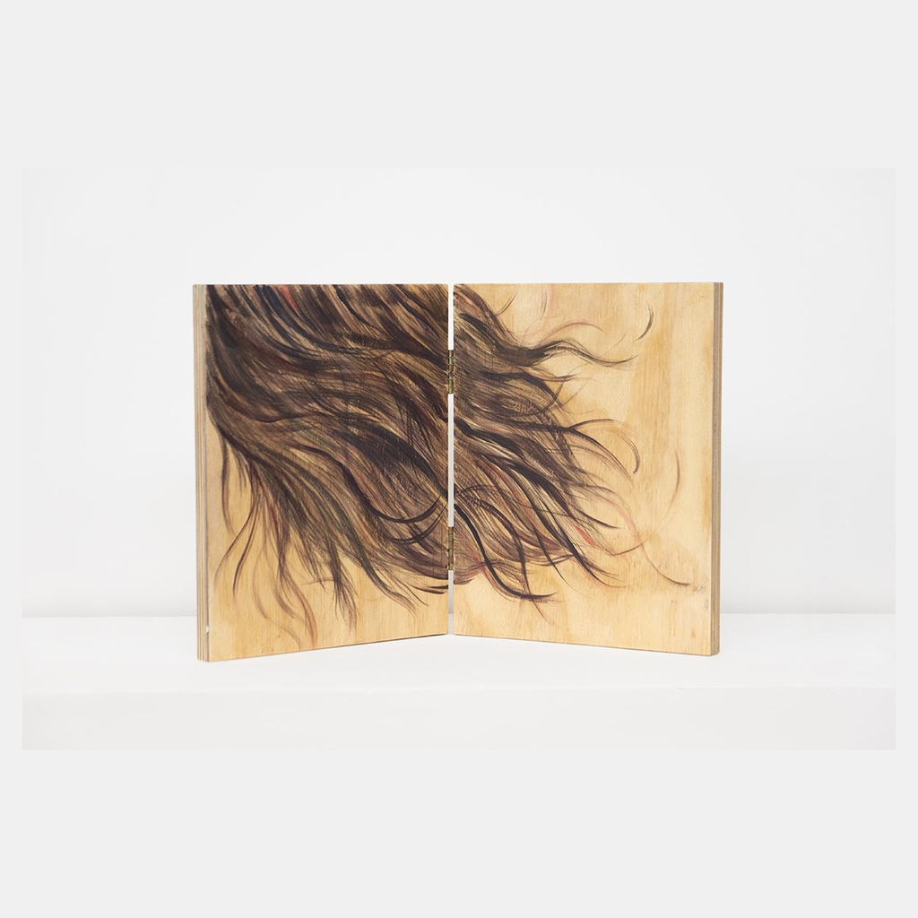 Your hair dries under the light of the sky that protects us by Liliana Sanches, 2024